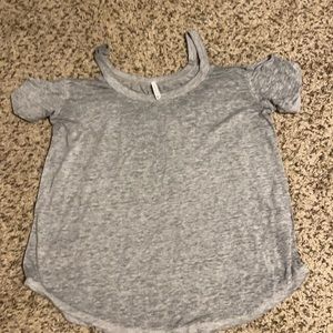 Z supple cold shoulder top